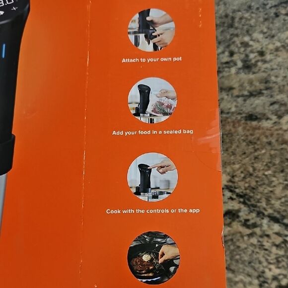 Anova Precision Cooker - Black and Silver - Picture 3 of 6